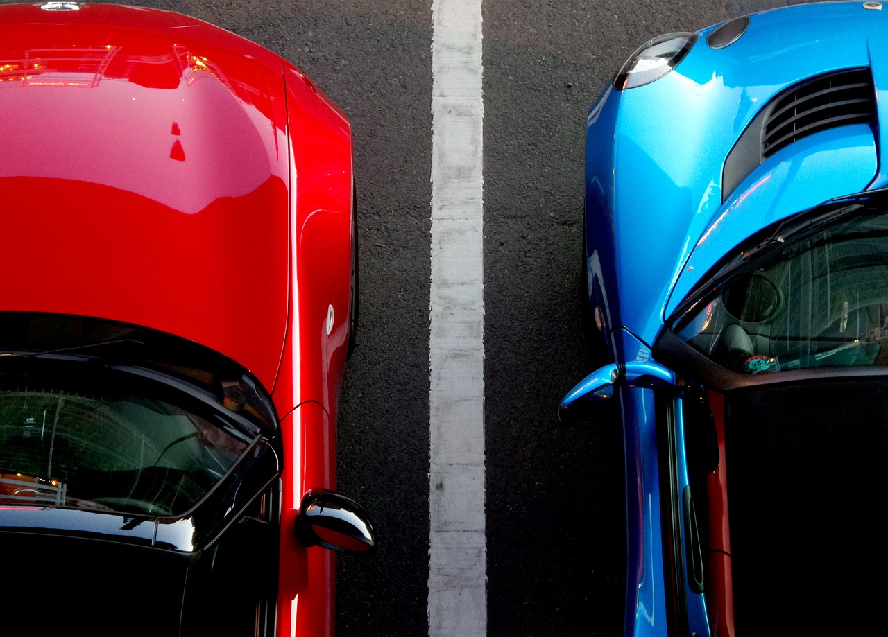 cars-1578513_1280 segnaletica stradale per privati